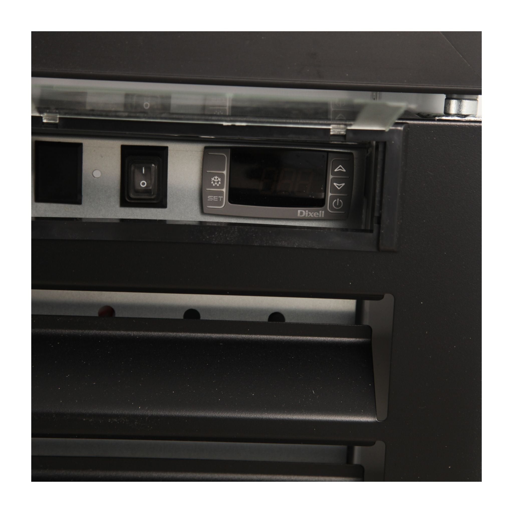 noriota nmr72b commercial refrigerator merchandiser controller with cover lifted